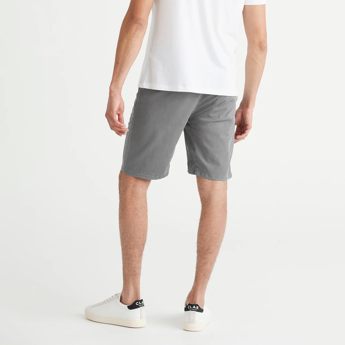 DUER Live Free Journey Shorts Men Männer Titanium Grau DUER Live Free Journey Shorts Men Männer Titanium Grau am Model von Hinten