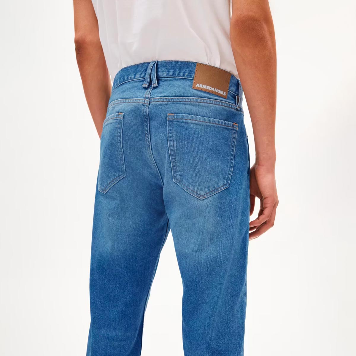 ARMEDANGELS Dylaano Straight Fit Jeans Herren Armedangels_DYLAANO-Jeans-Men_sprinkle-blue_06