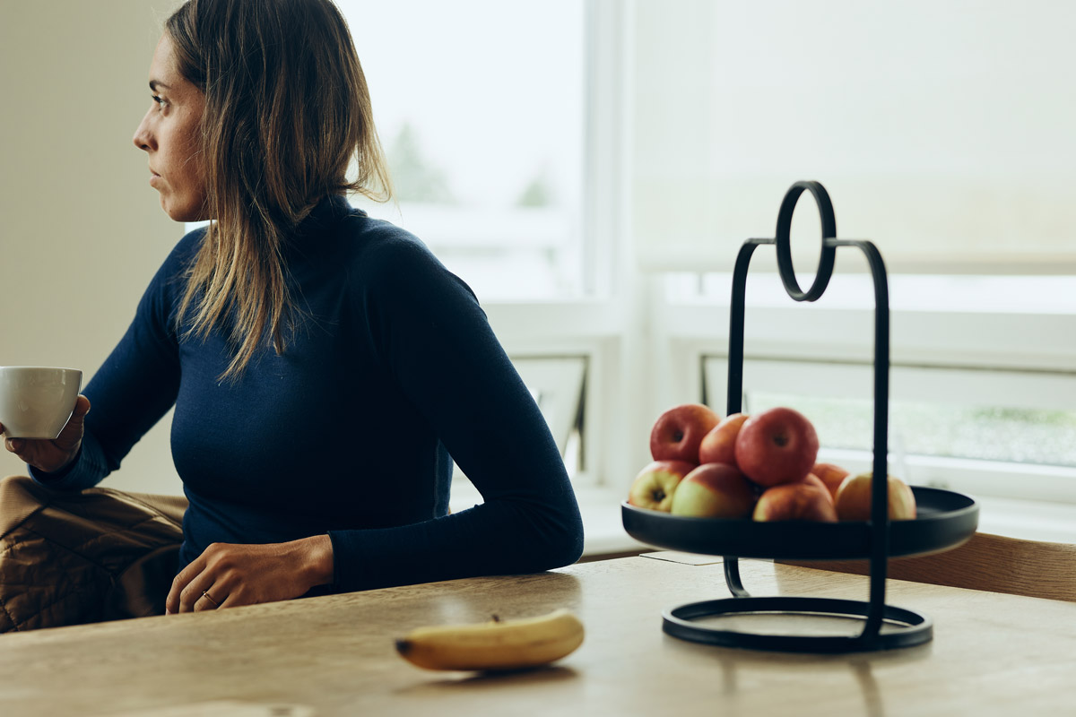 Camille Long Sleeve Base Layer Women Cafe_du_Cycliste-Camille_Long_Sleeve_Roll_Neck_Merino_Base_Layer-Navy-4