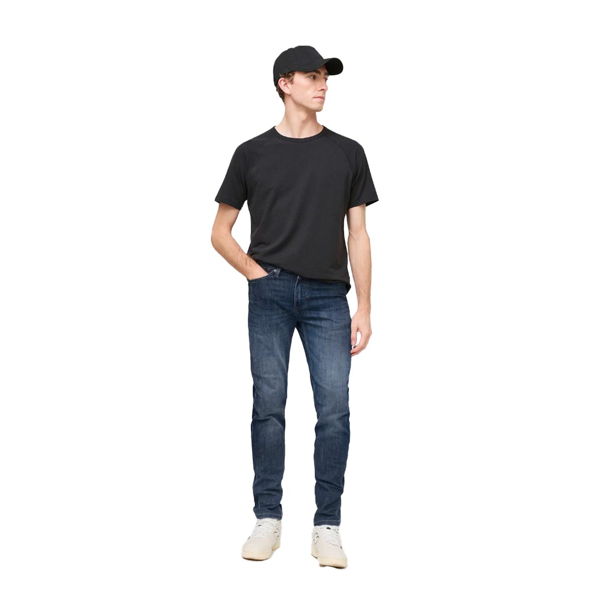 Performance Denim Slim Jeans Men