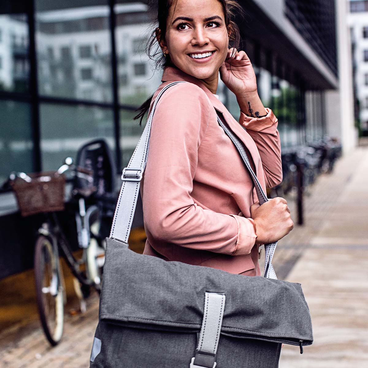 Twin City 2in1 Urban mit QL2.1 Befestigungssystem Gepäckträger Tasche