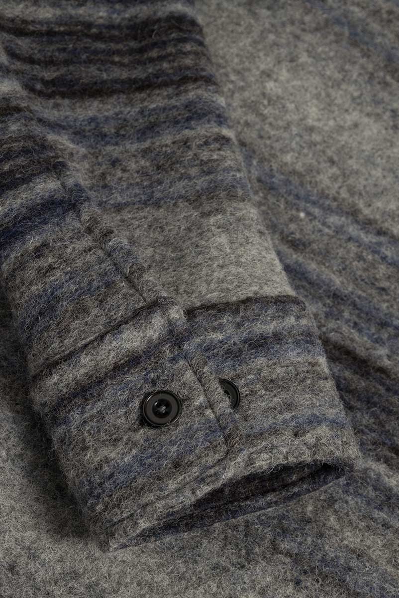 ROTHOLZ Relaxed Overshirt Unisex Rotholz_RelaxedOvershirtWool-Blend-NavyGreyStripe_03