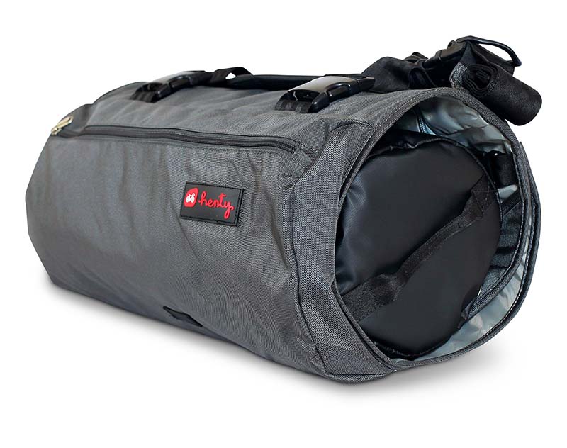 Henty Wingman Messenger 18L Rucksack  henty-Wingman-Messenger-grey-liegend