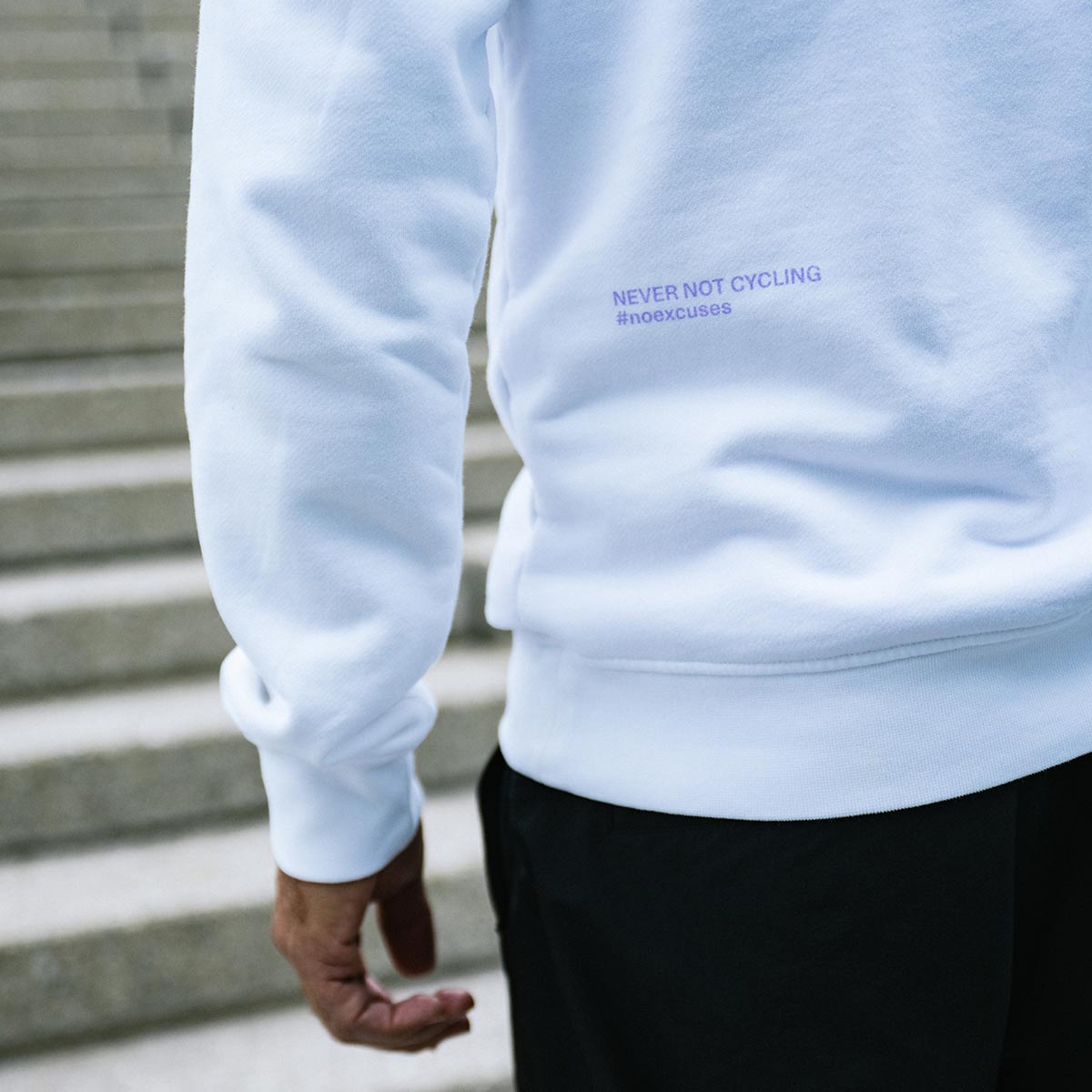 GENVELO Logo Sweatshirt Unisex GENVELO_Sweater_white-liliac_06