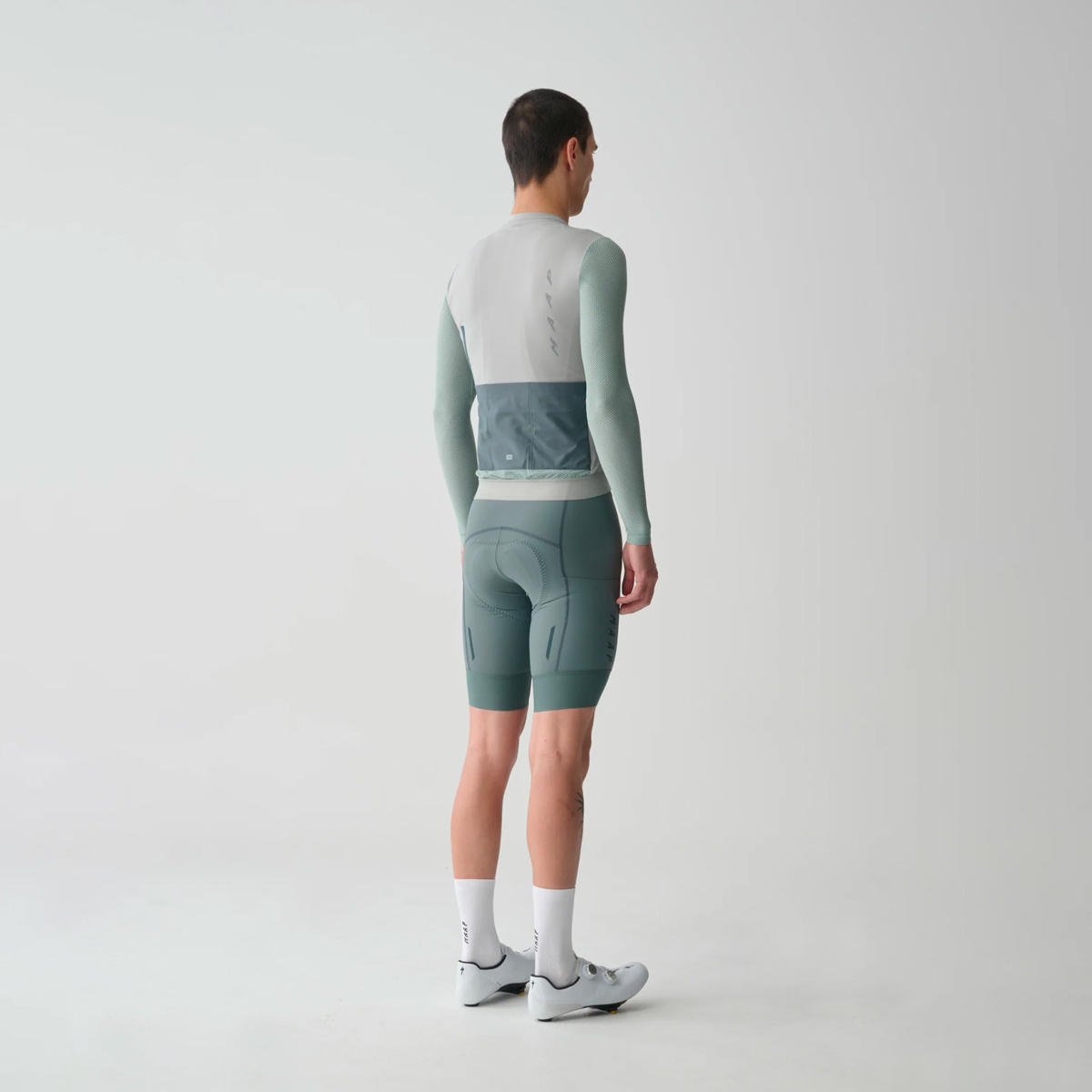 MAAP Evade Pro Base 2.0 Langarm Radtrikot Herren Maap_Evade-Pro-Longsleeve-Jersey_Men_Ghost-Grey_04
