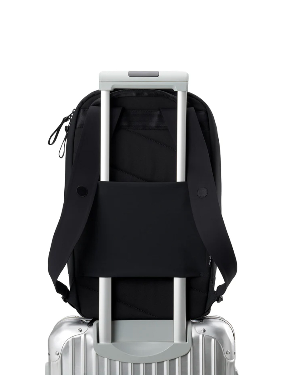 Pinqponq Kontor Solid 16L Business Rucksack pinqponq_KONTOR_Rucksack_solid-black_02