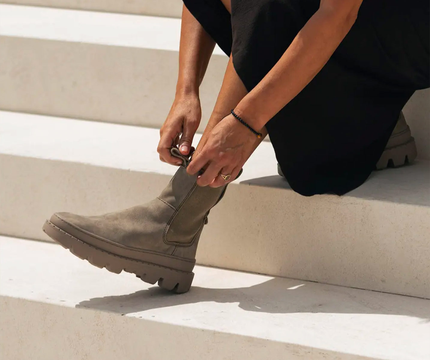 Satorisan Unalome Elastics Premium Stiefel Damen Satorisan Unalome Elastics Premium Stiefel Damen