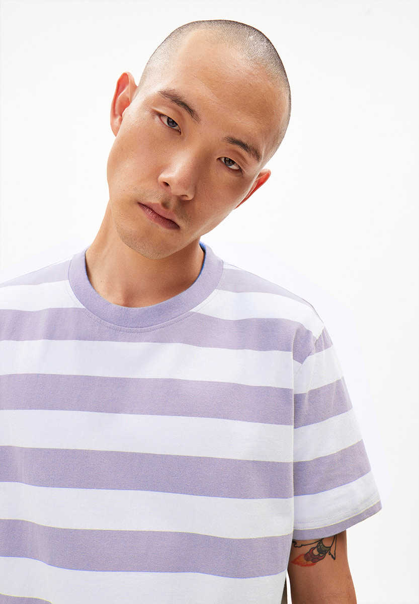 ARMEDANGELS Bahaar T-Shirt Herren AA_30005838-2691_BAHAAR-STRIPES_lavender-light-white_02