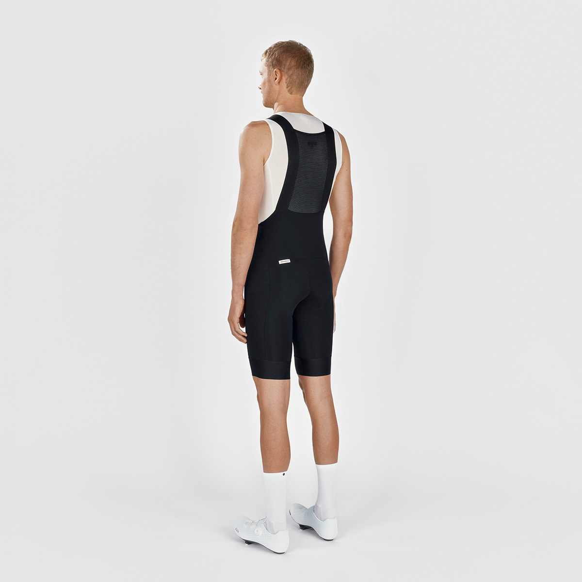 FINGERSCROSSED #ROAD BIB MEN Fahrradhose Rennradhose Männer Radsport black schwarz FINGERSCROSSED #ROAD BIB MEN Fahrradhose Rennradhose Männer Radsport black schwarz on Model von hinten