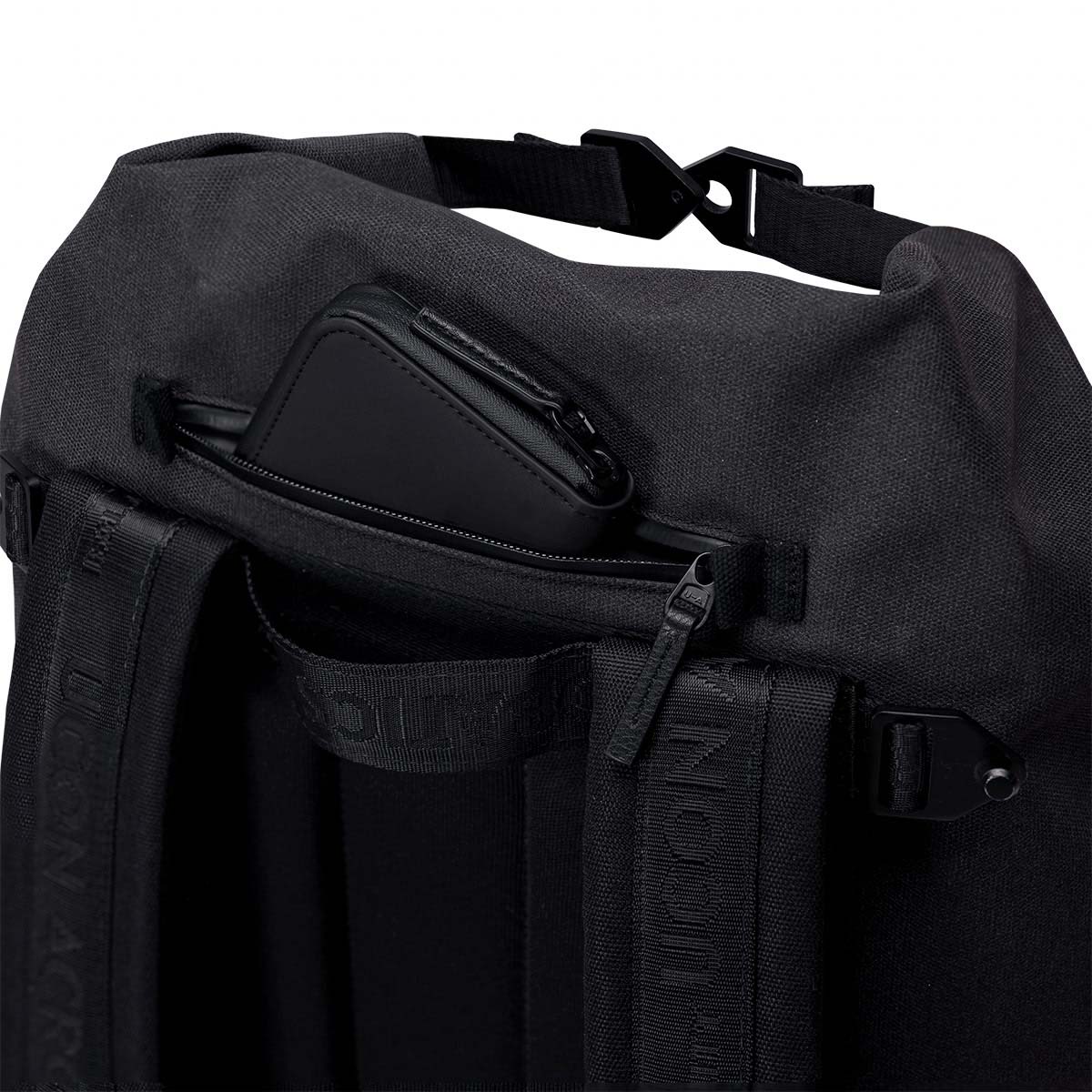 Ucon Acrobatics Frederik Phantom 16L Rucksack UA_Frederik-Backpack_Phantom-Series_Asphalt-Reflective_05
