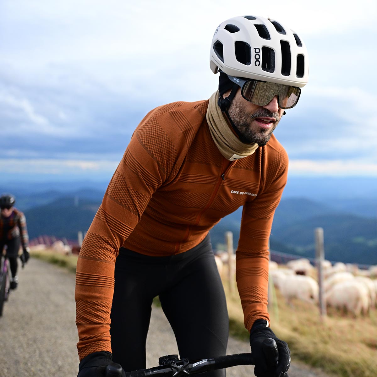 Café du Cycliste Corinne Langarm Radtrikot Herren GENVELO_Shoot_HW24_091