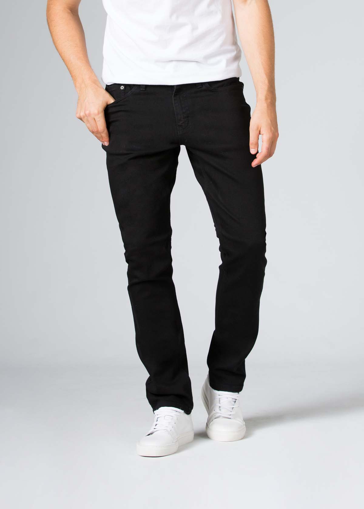 Performance Denim Relaxed Taper Jeans Men