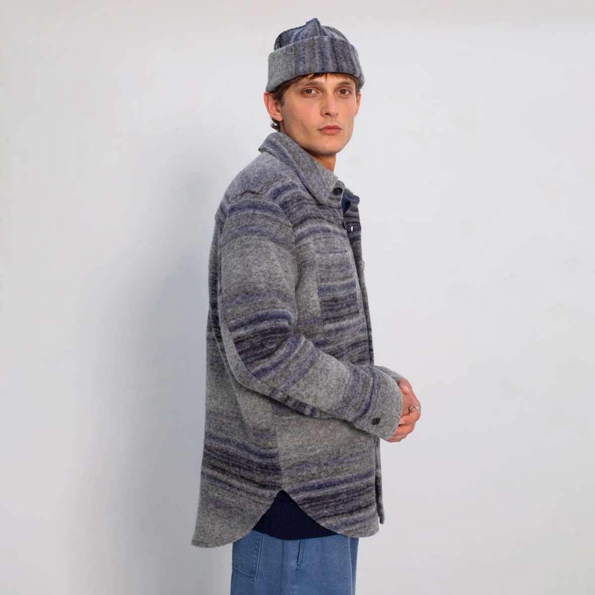 ROTHOLZ Relaxed Overshirt Unisex Rotholz_RelaxedOvershirtWool-Blend-NavyGreyStripe_06
