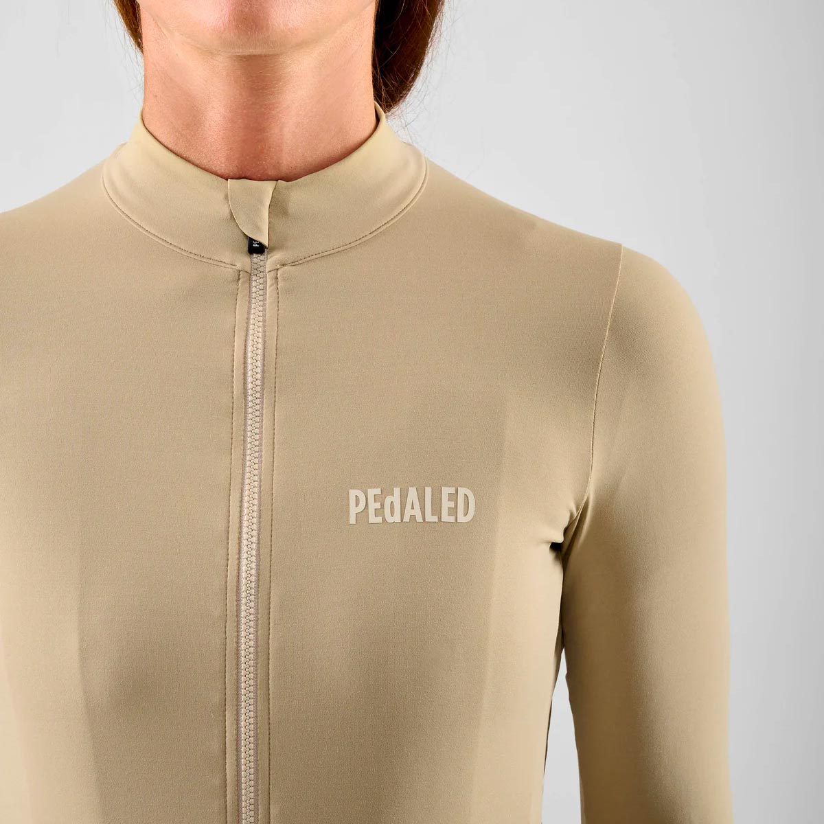 PEdALED Element Langarm Radtrikot Damen Pedaled_Element-Jersey-Women_Beige_05