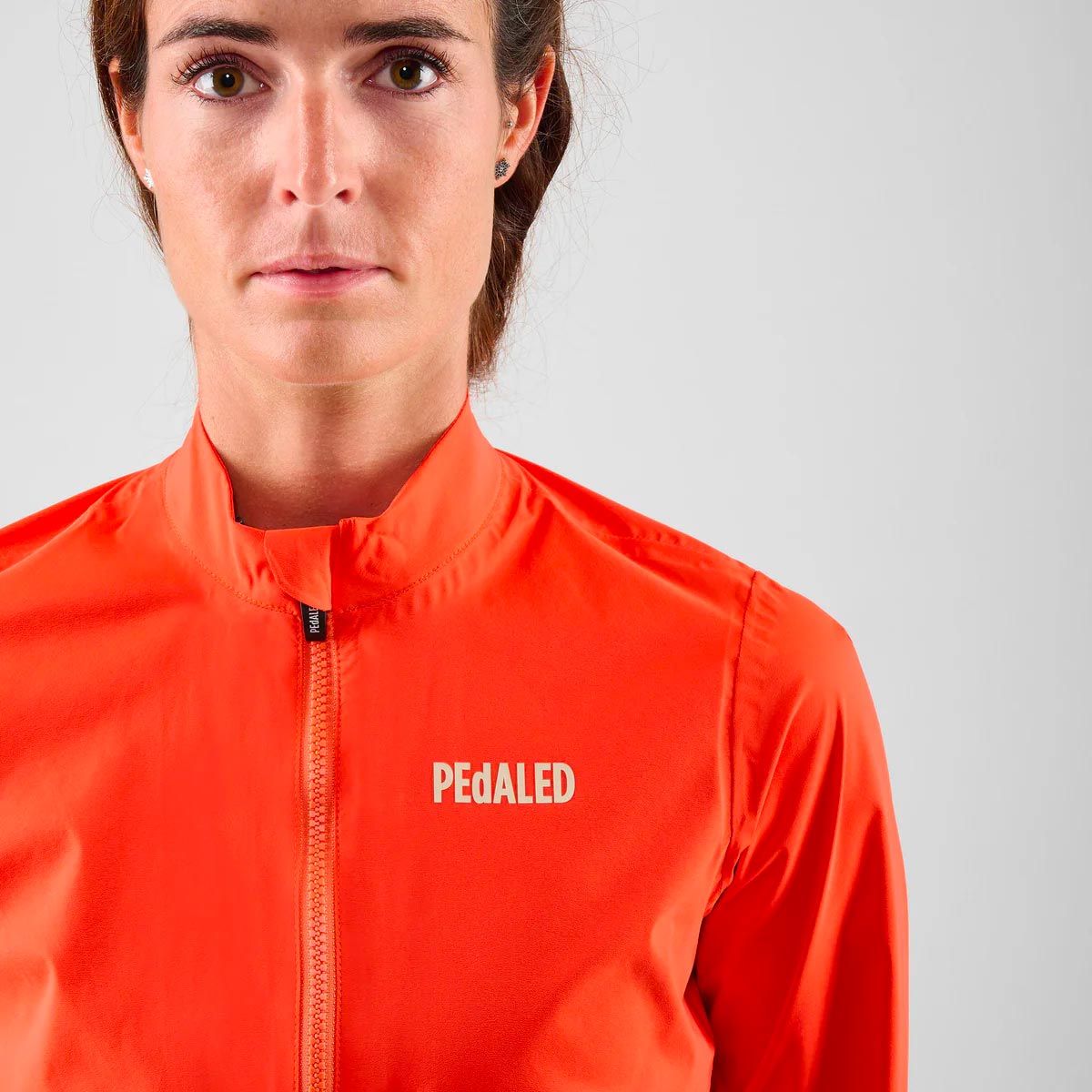 PEdALED Element Regenjacke Damen Pedaled_Element-Windproof-Jacket-Women_Orange_07