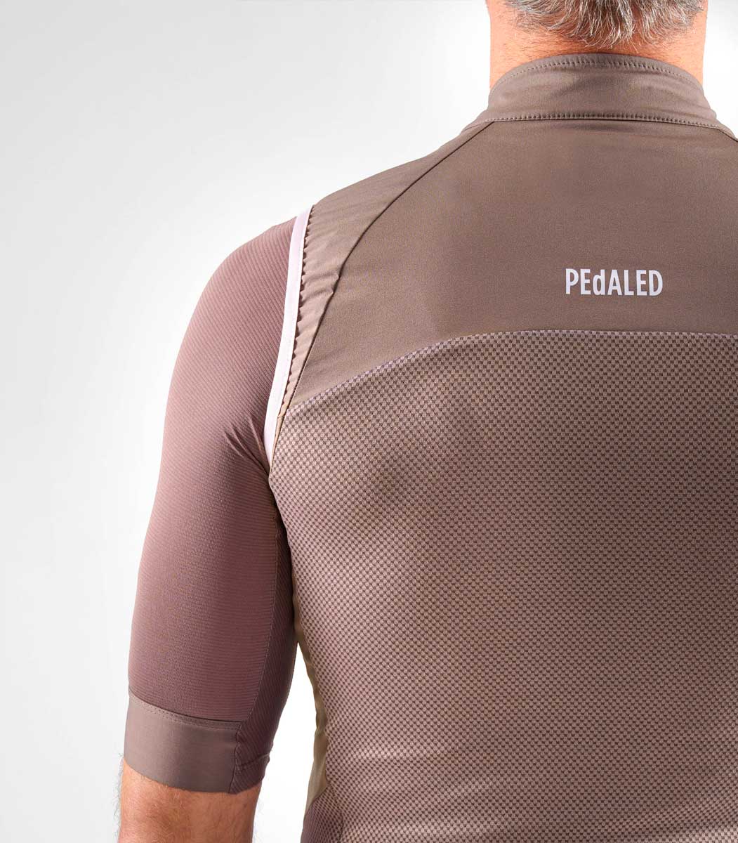 PEdALED Element Airtastic Windweste Herren PEdALED_ELEMENT-WIND-PR-VEST-LIGHT-PURPLE_08