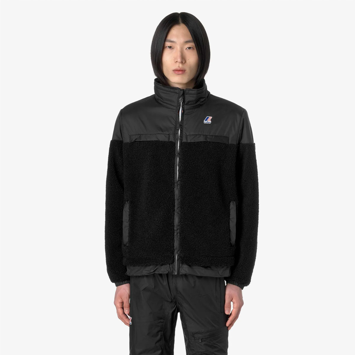 K-WAY Le Vrai 3.0 Jilde Orsetto Fleecejacke Unisex K-Way_Le-Vrai-3-0-Jildaz-Orsetto_Fleece_Windproof-Hoodie_BLACK-PURE_03, Bekleidung, Mantel, Jacke, Fleece, Person